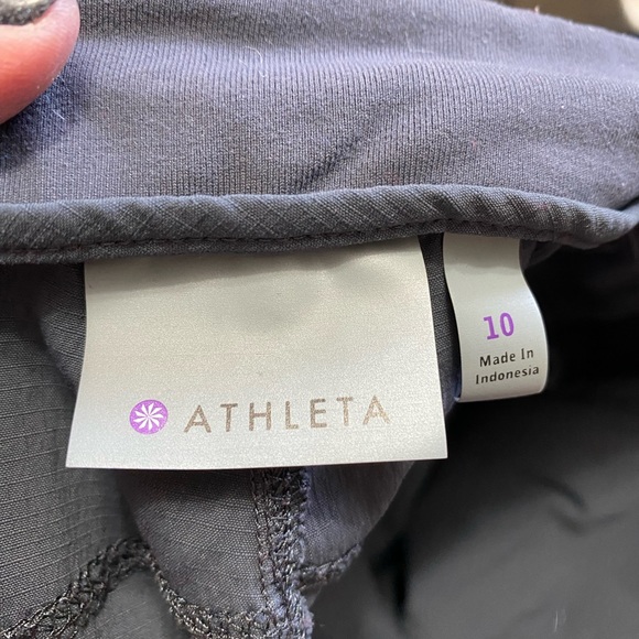 Athleta Bermuda‎ Shorts, Size 10 - Picture 5 of 5